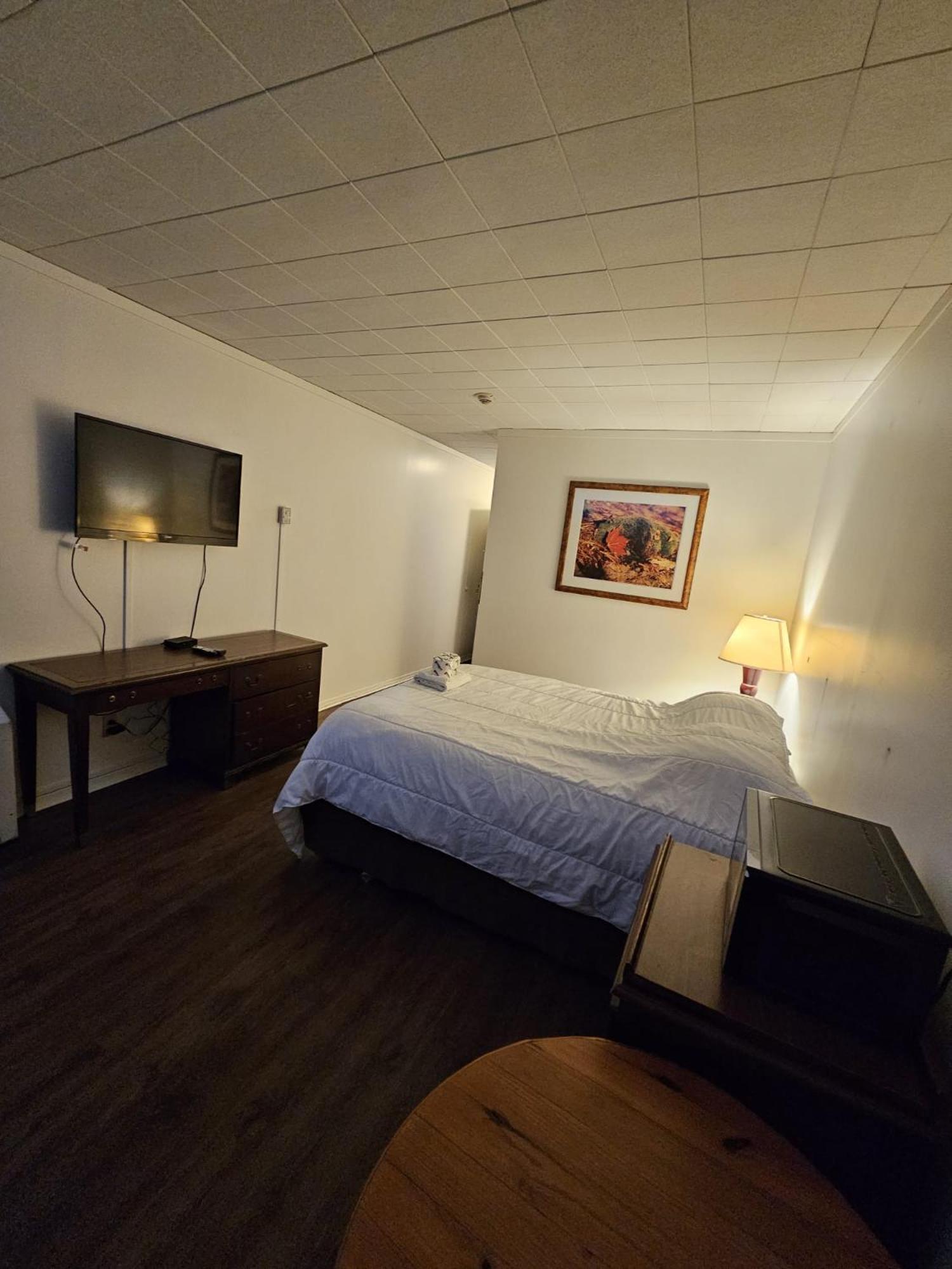 The Brunswick Hotel Complex Parry Sound Ngoại thất bức ảnh