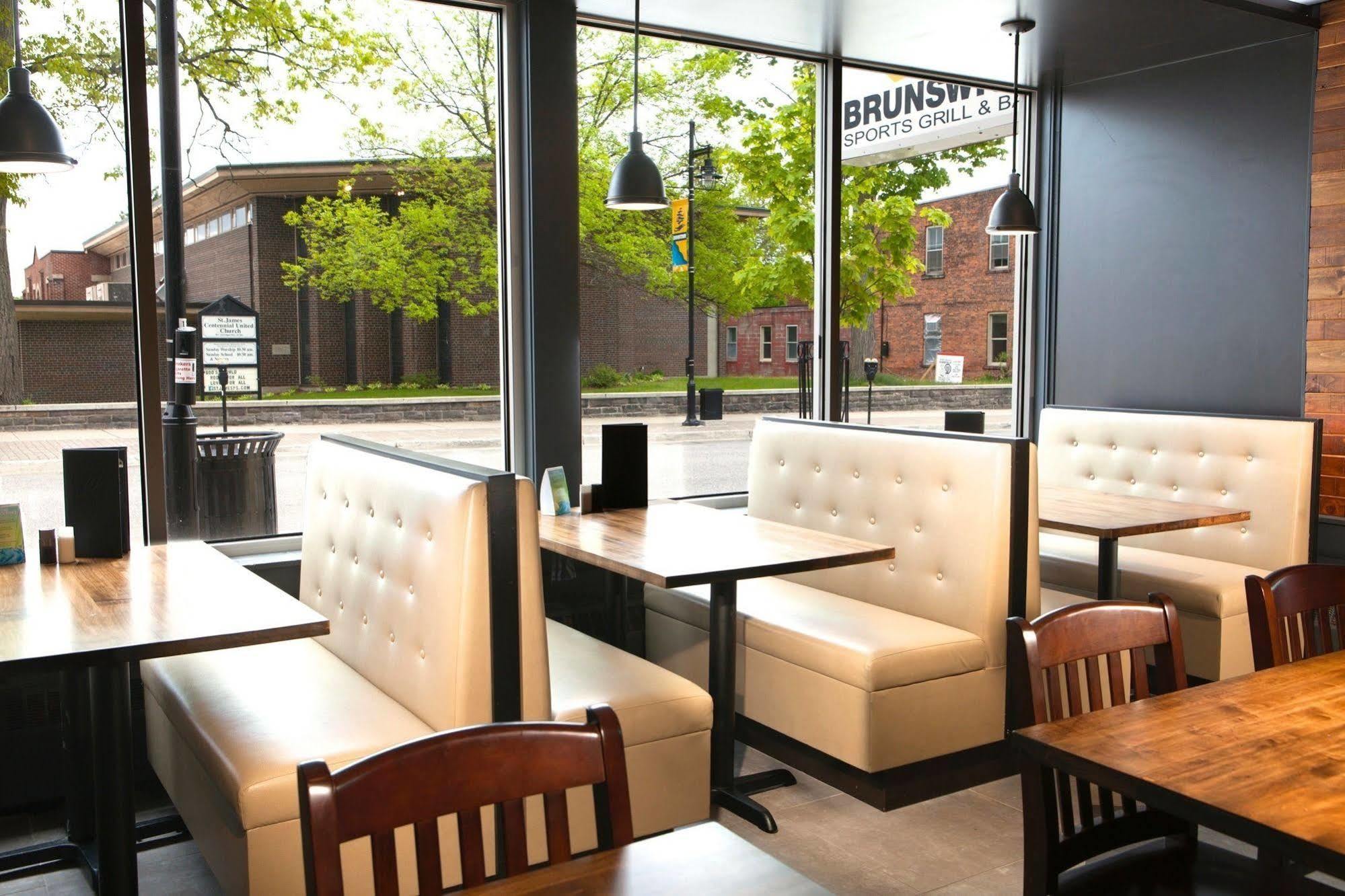 The Brunswick Hotel Complex Parry Sound Ngoại thất bức ảnh