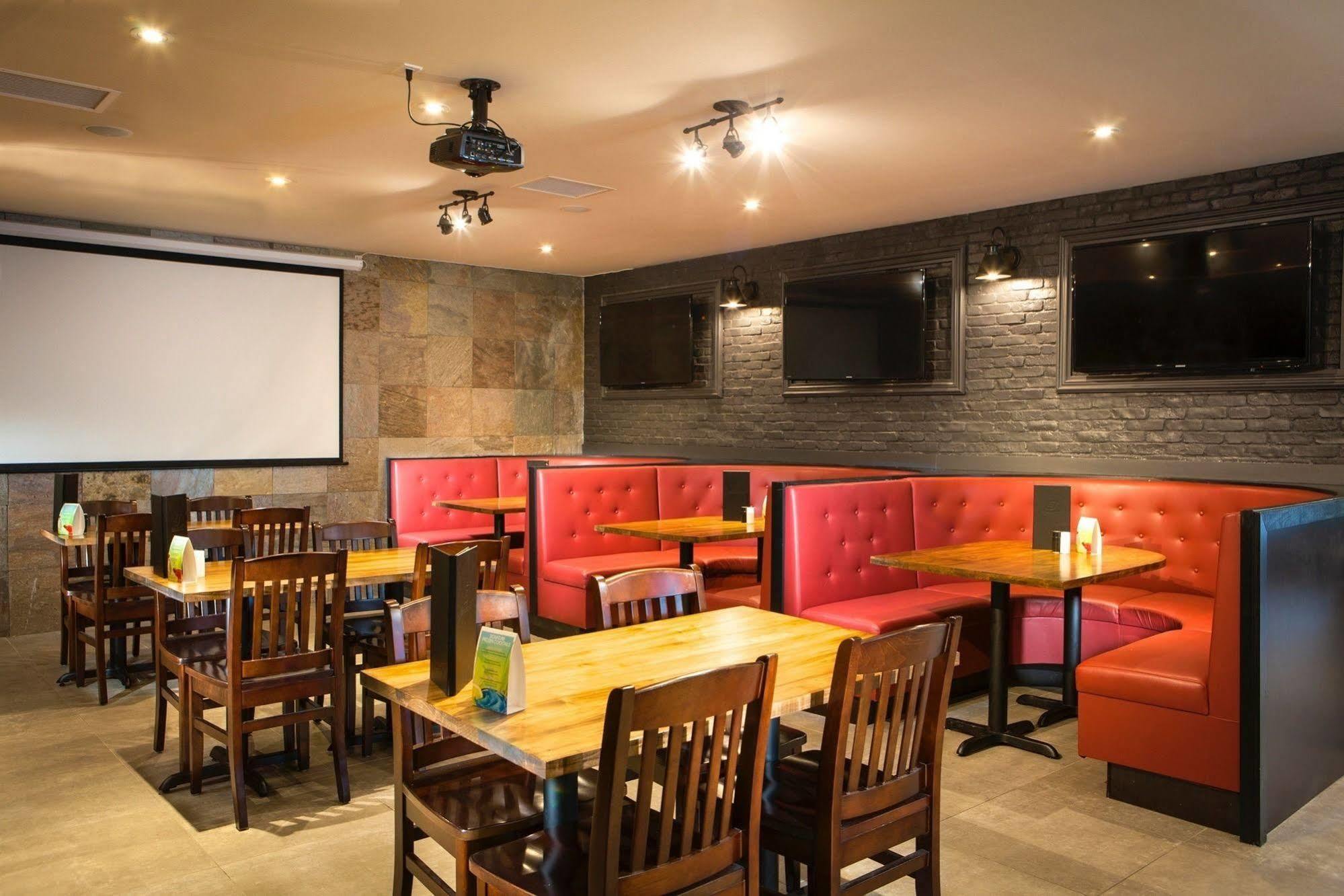 The Brunswick Hotel Complex Parry Sound Ngoại thất bức ảnh